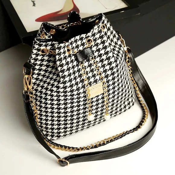 Handbags - Shoulder bag
